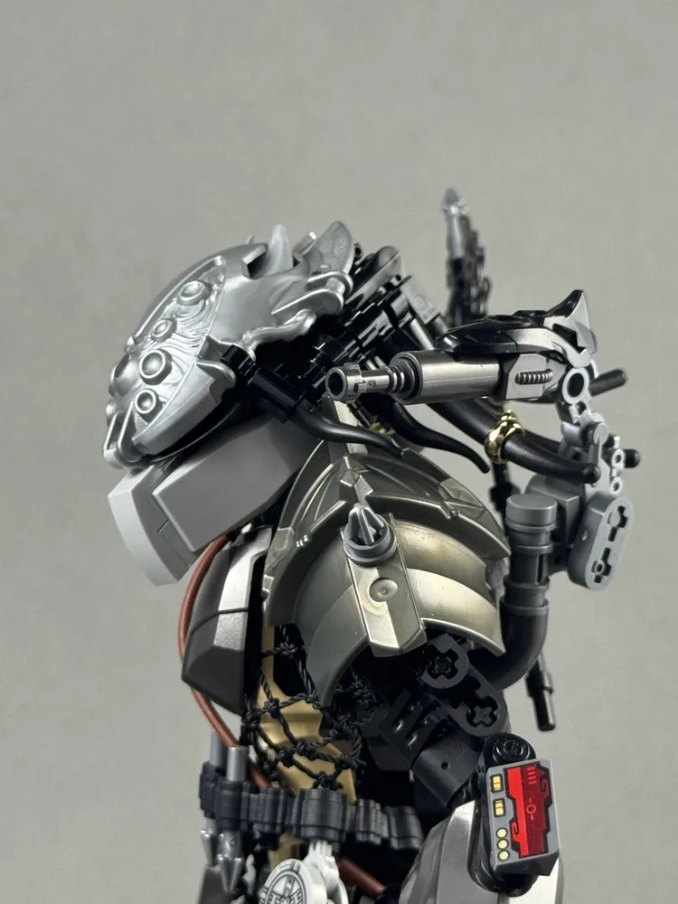 Predator LEGO MOC by artist Haru Bonks
