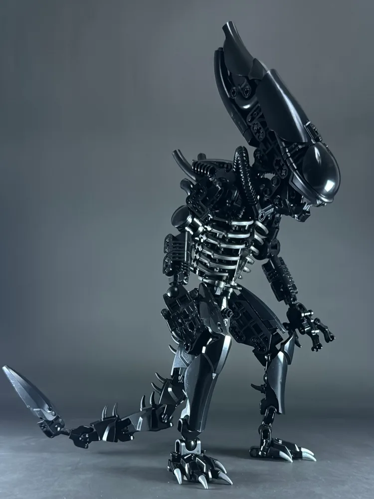 Alien LEGO MOC by artist Haru Bonks