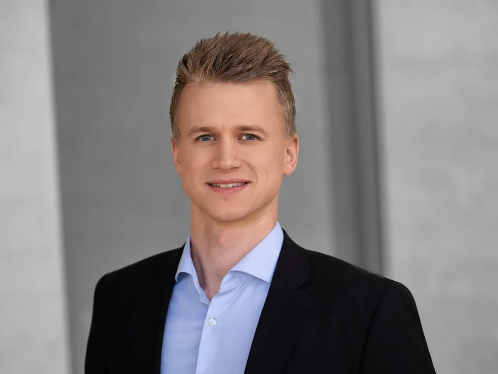 9 Lukas Koch