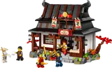 Built model, minifigs in action.