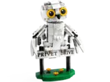 Hedwig figure detail.