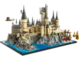 Lego Hogwarts Castle and Grounds full front view