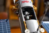 Hubble instrument bay details.