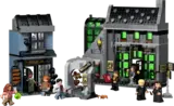Assembled LEGO 76471 Knockturn Alley.
