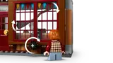 Rotating window play feature.