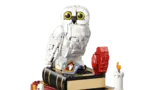 Hedwig, Sorcerer's Stone, Chocolate Frog card close-up.