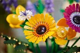 Close-up of bouquet details.