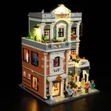 Clinic model, full illumination, dark room.